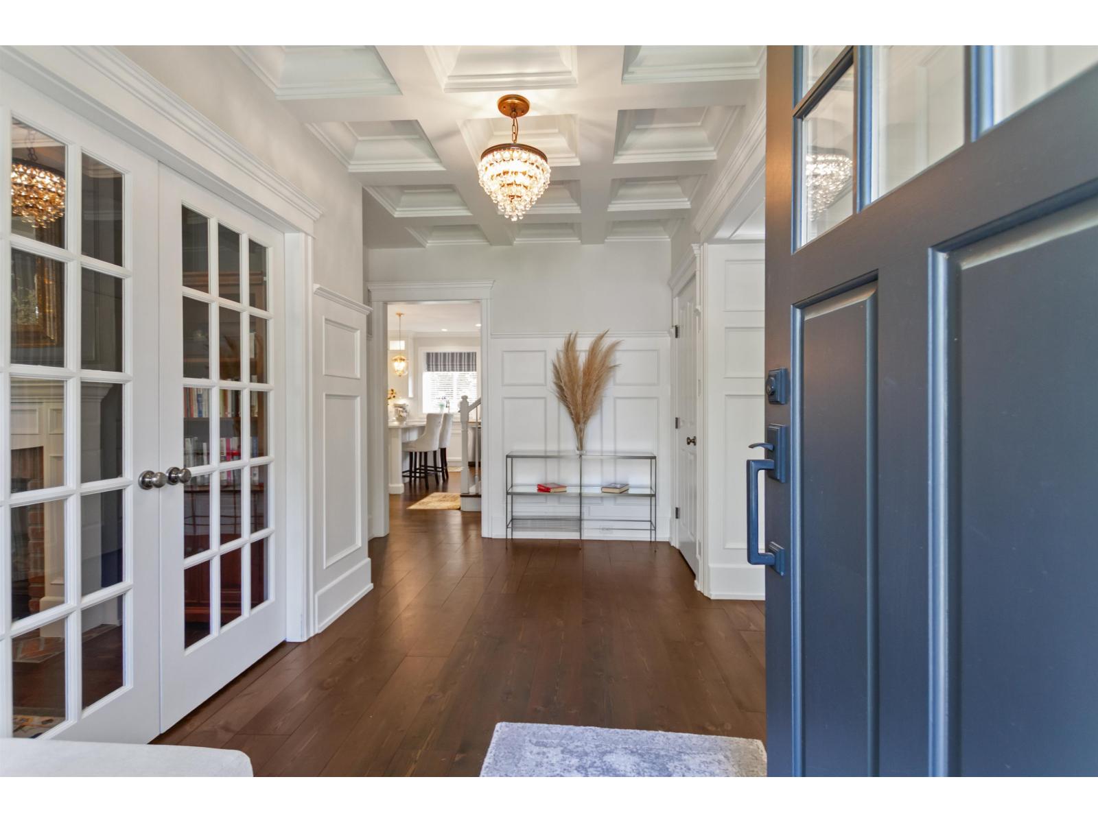 3758 Devonshire Drive, Surrey, British Columbia  V3Z 0H8 - Photo 2 - R3175897
