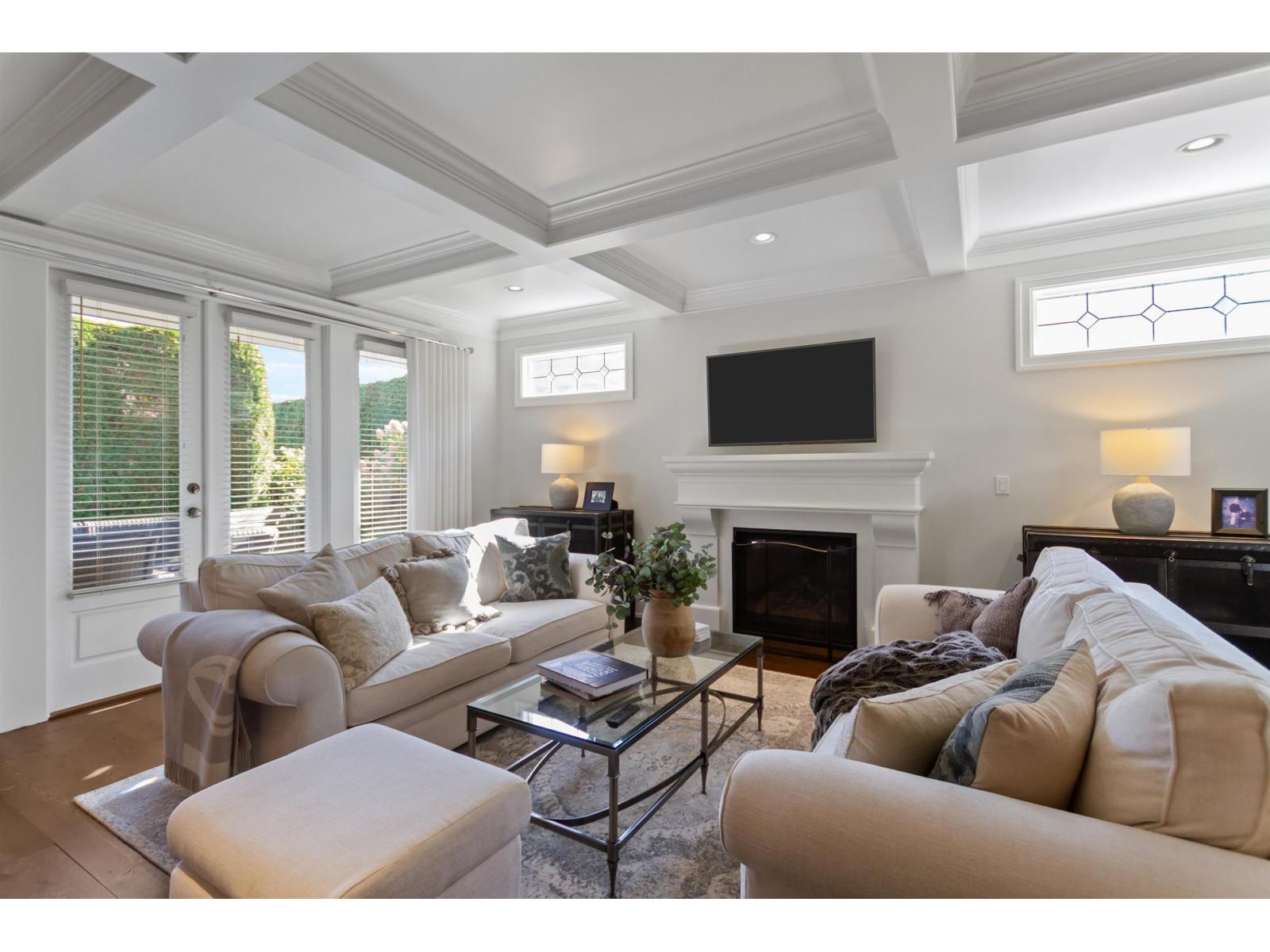 3758 Devonshire Drive, Surrey, British Columbia  V3Z 0H8 - Photo 3 - R3175897
