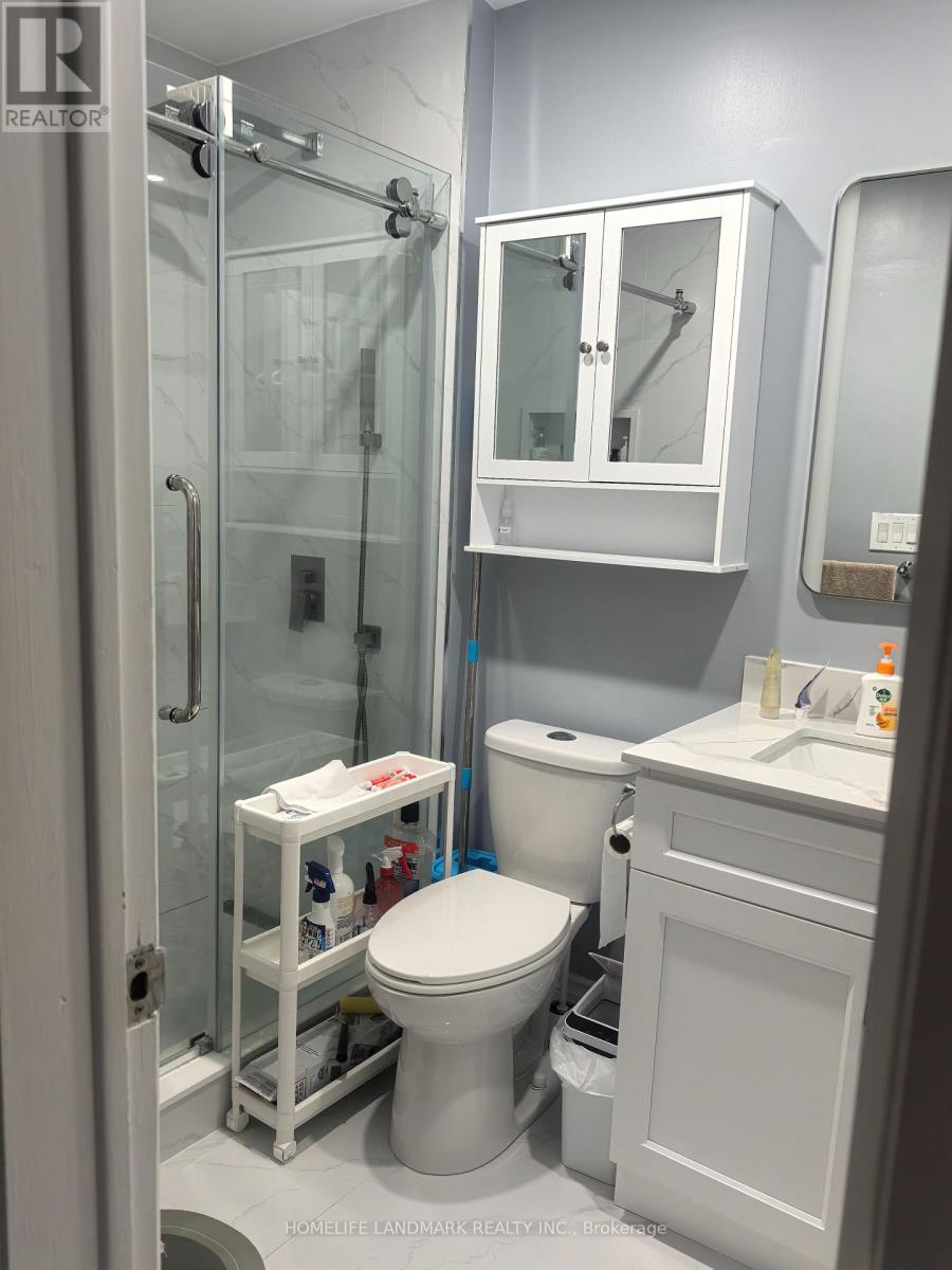 Main Unit - 18 Faye Drive, Toronto, Ontario  M2J 3S6 - Photo 5 - C13886476