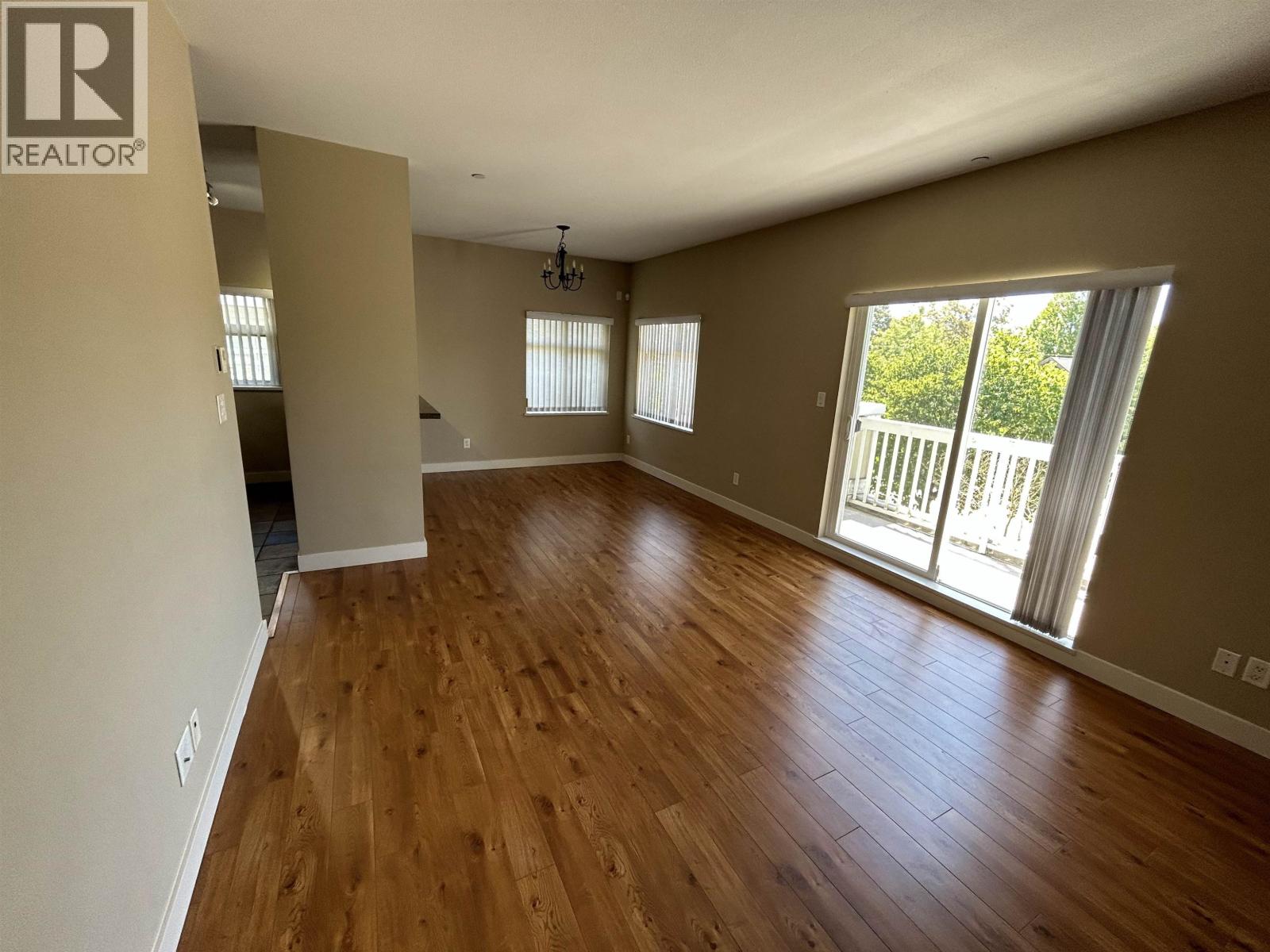 157 7388 Macpherson Avenue, Burnaby, British Columbia  V5J 0A1 - Photo 4 - R3174761