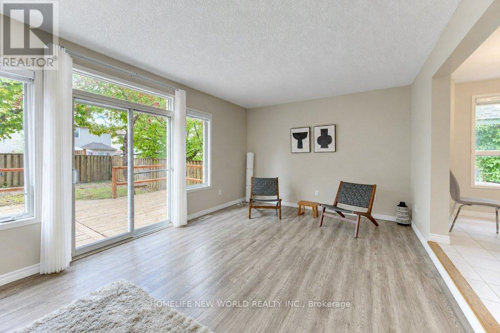 561 Dansbury Drive, Waterloo, Ontario  N2K 4E2 - Photo 6 - X14084138