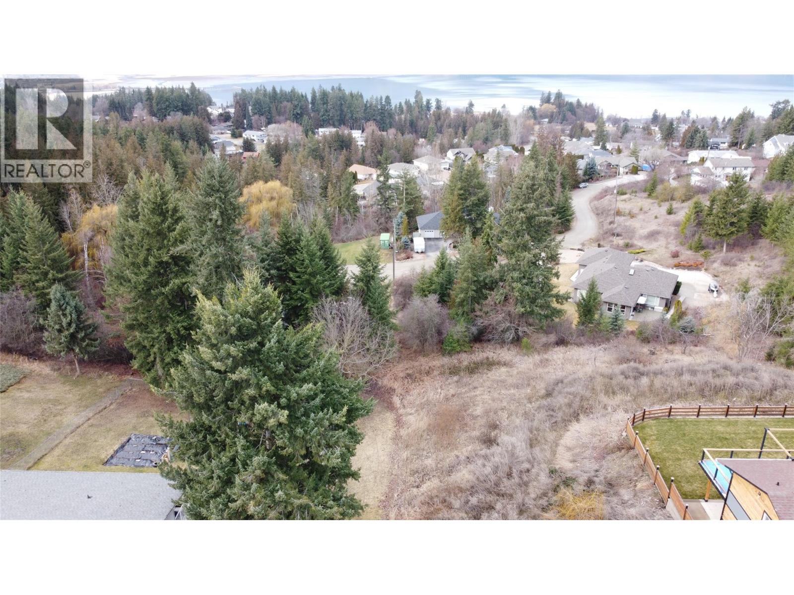 2311 28 Street, Salmon Arm, British Columbia  V1E 3C9 - Photo 8 - 10378311