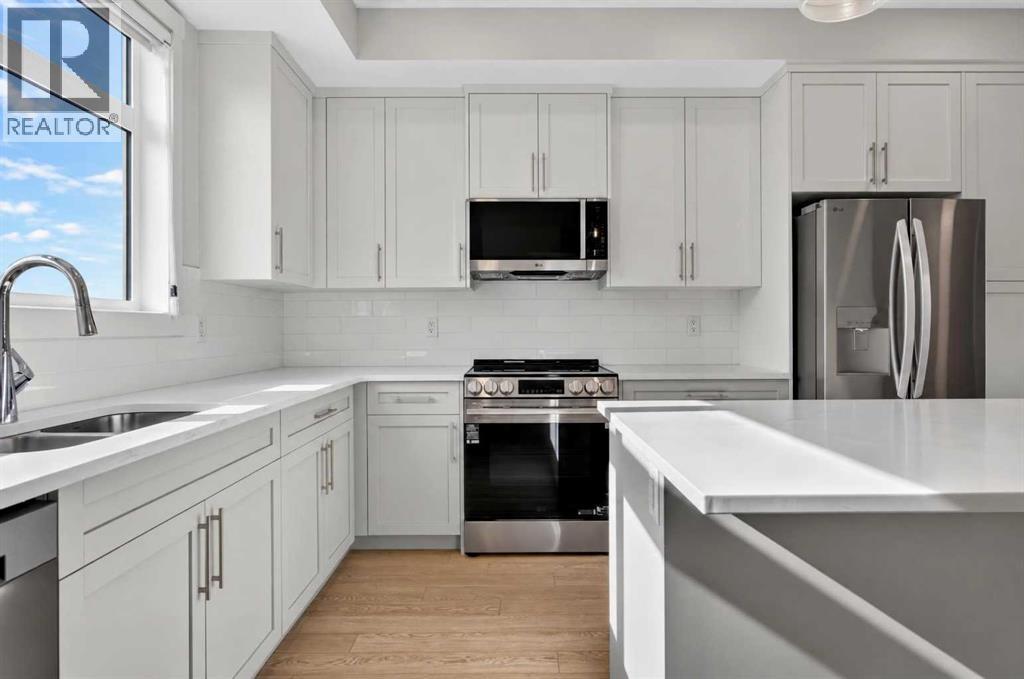 704, 30 Creekside Villas SW
