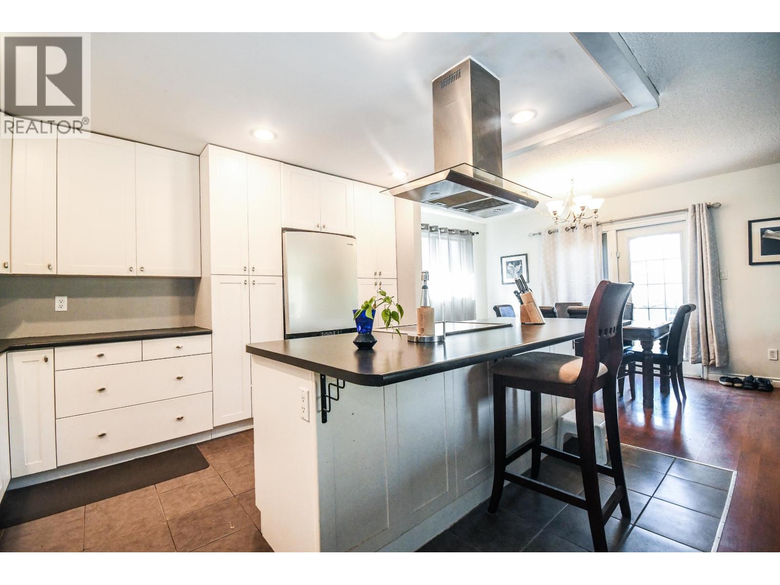 122 Duncan Place, Prince George, British Columbia  V2M 6T4 - Photo 2 - R3175760