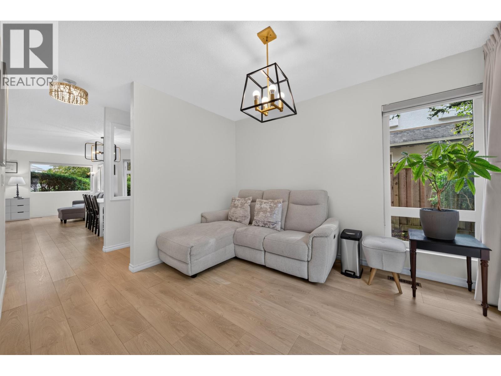 6 5111 MAPLE ROAD