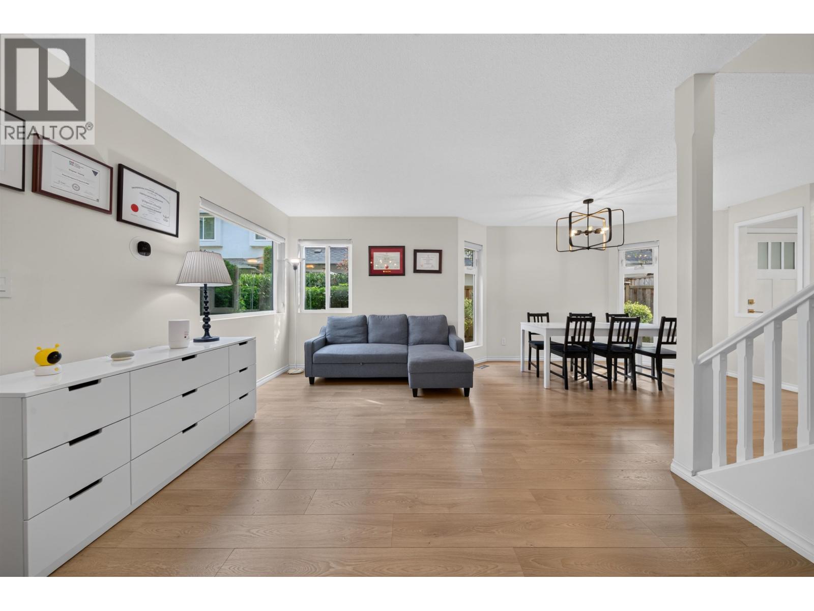 6 5111 MAPLE ROAD