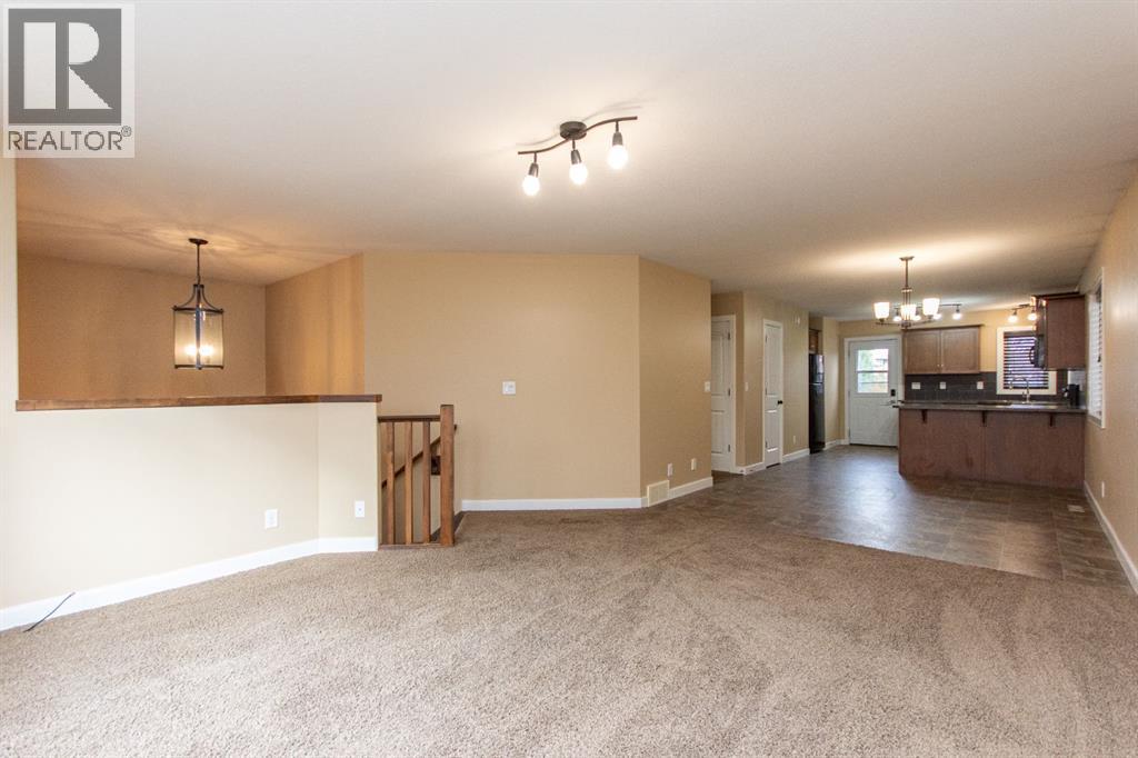 79 Trimble Close Red Deer Alberta Canada T4P0N5 4