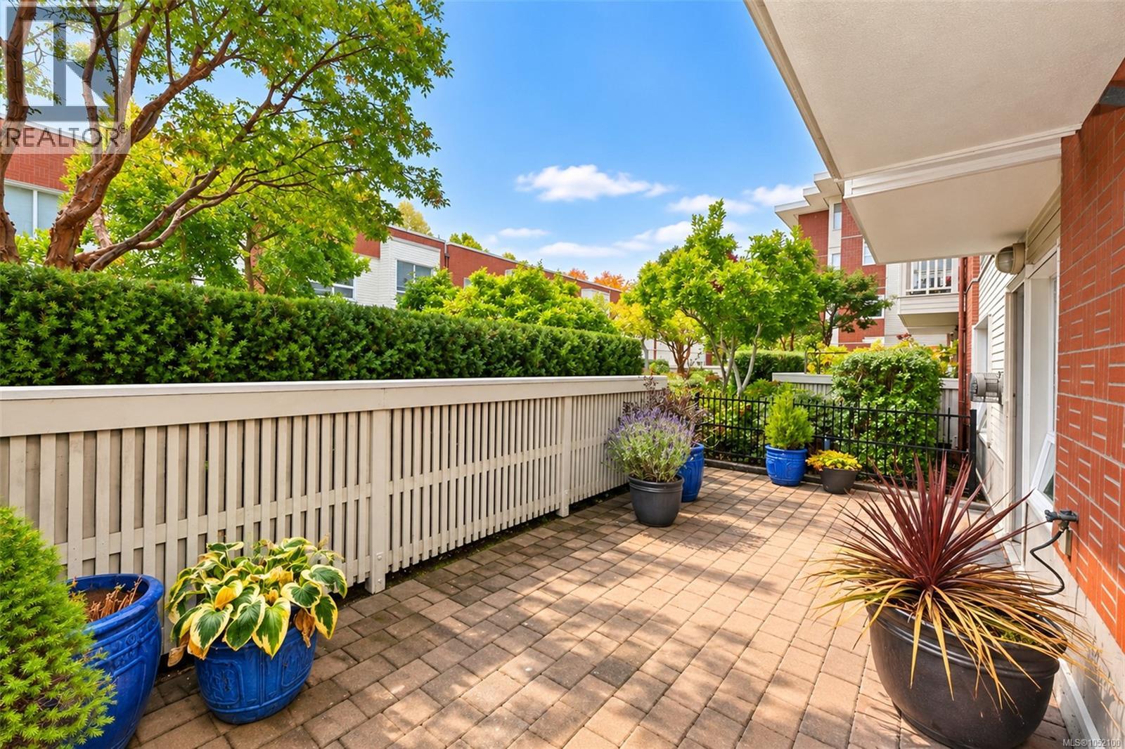 109 380 Waterfront Cres