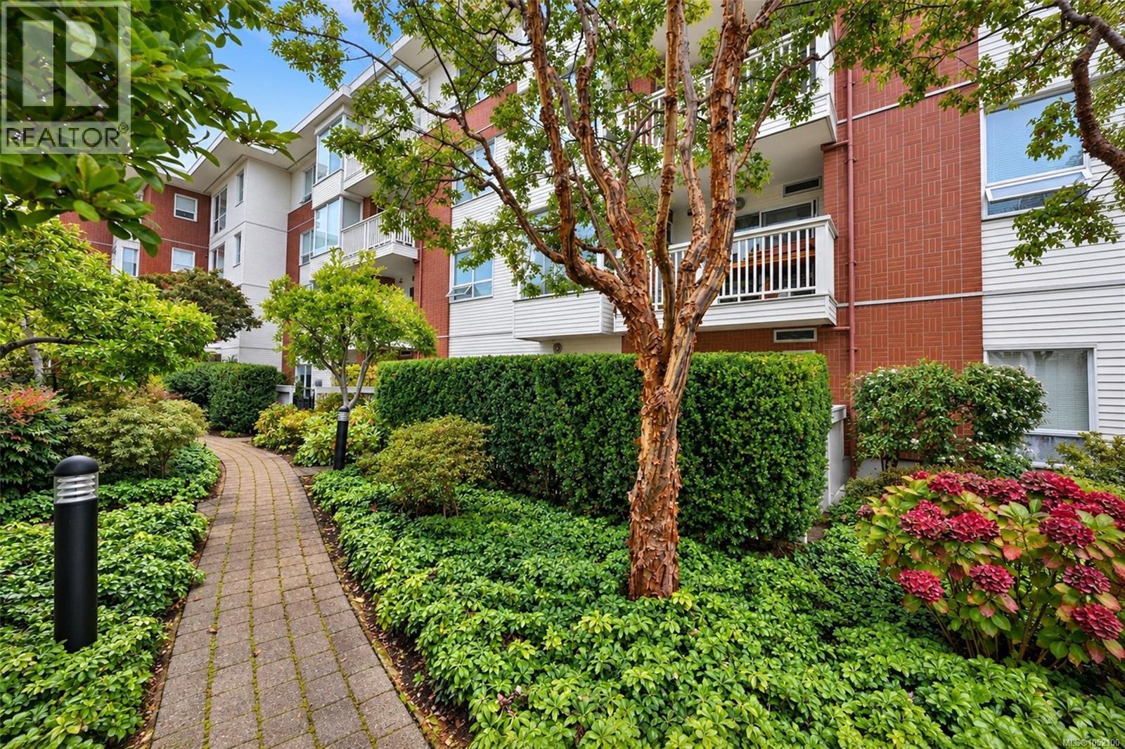 109 380 Waterfront Cres