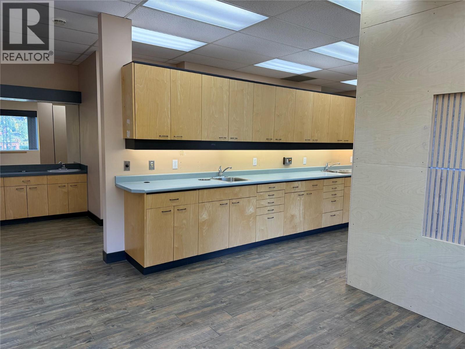 310 Hall Street, Nelson, British Columbia  V1L 4E9 - Photo 16 - 10401591