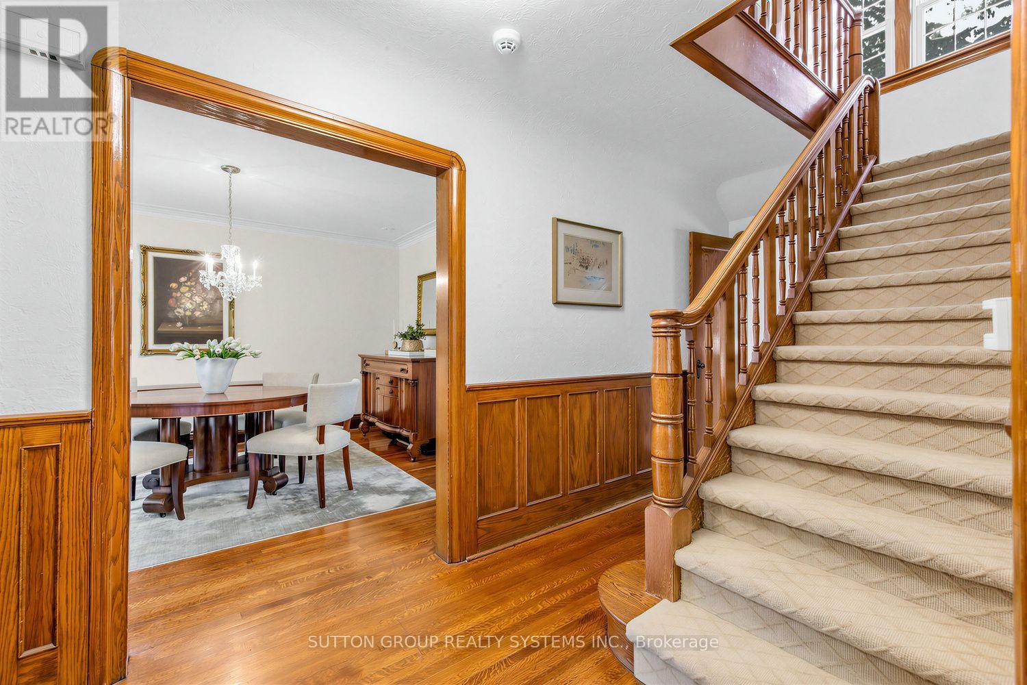 4 Brule Crescent, Toronto, Ontario  M6S 4H9 - Photo 12 - W13838192