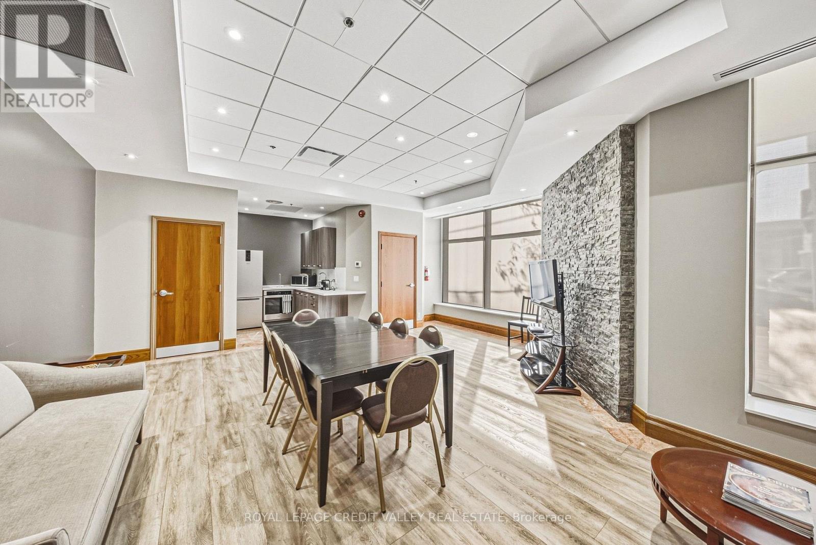 202 - 935 Royal York Road E, Toronto, Ontario  M8Y 4H1 - Photo 28 - W14011318