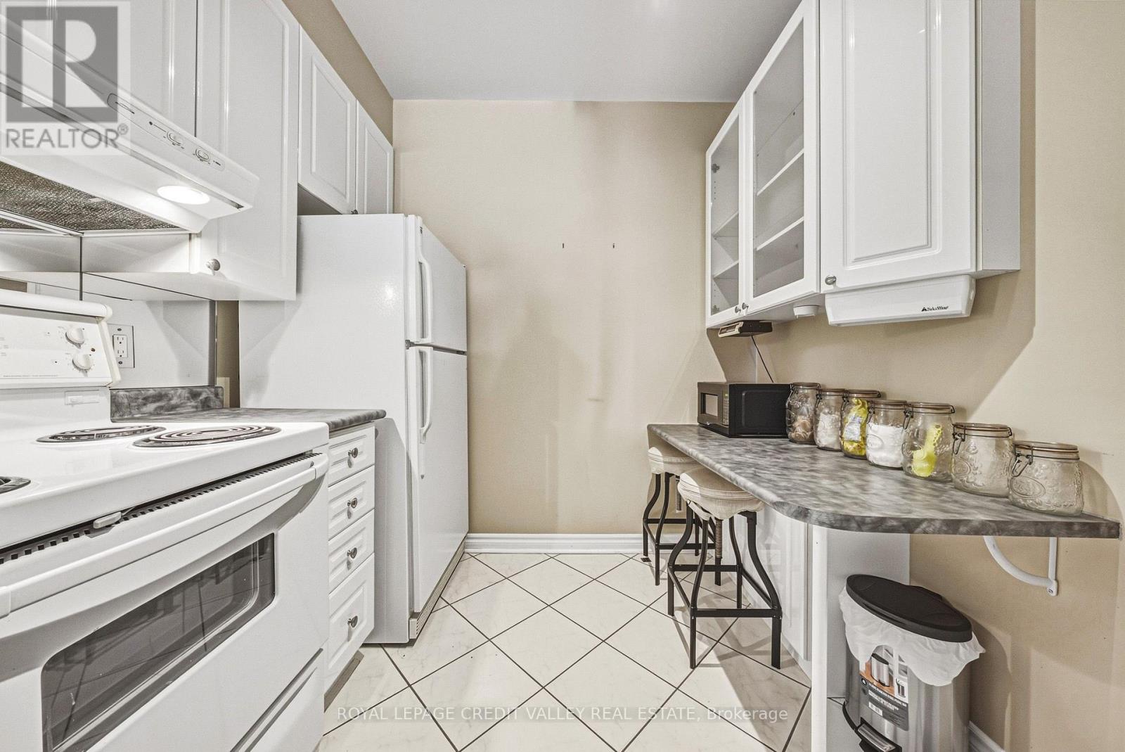 202 - 935 Royal York Road E, Toronto, Ontario  M8Y 4H1 - Photo 9 - W14011318