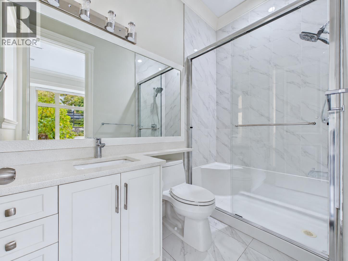 5410 Patrick Street, Burnaby, British Columbia  V5J 3B3 - Photo 10 - R3174497