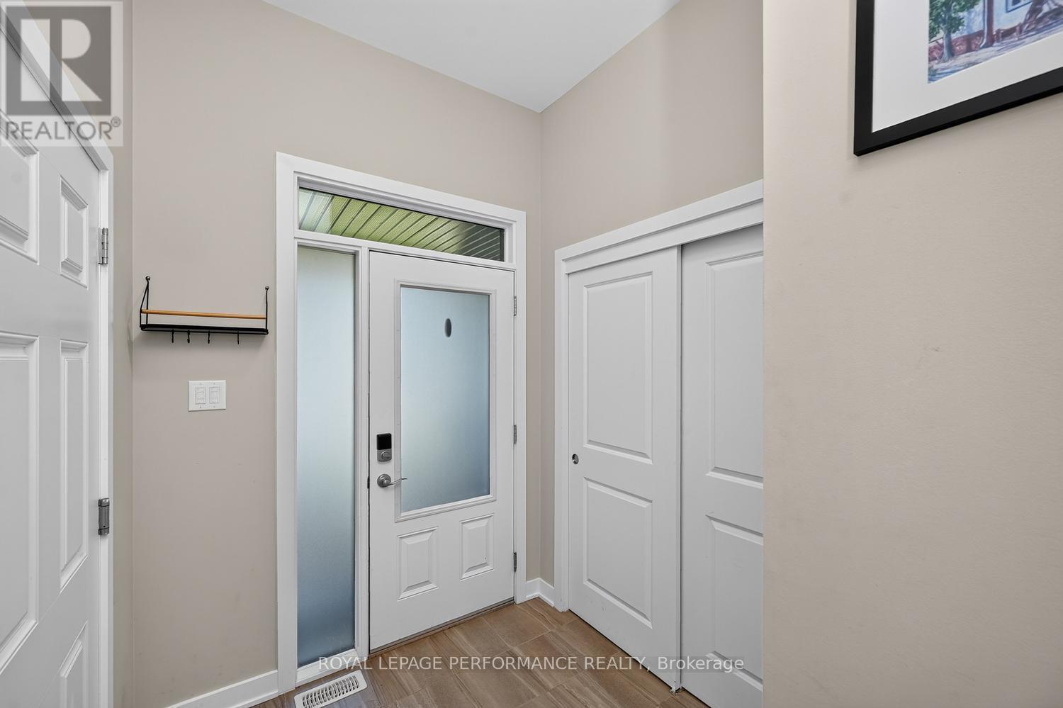 1016 Kijik Crescent, Ottawa, Ontario  K1X 0J5 - Photo 5 - X14084196