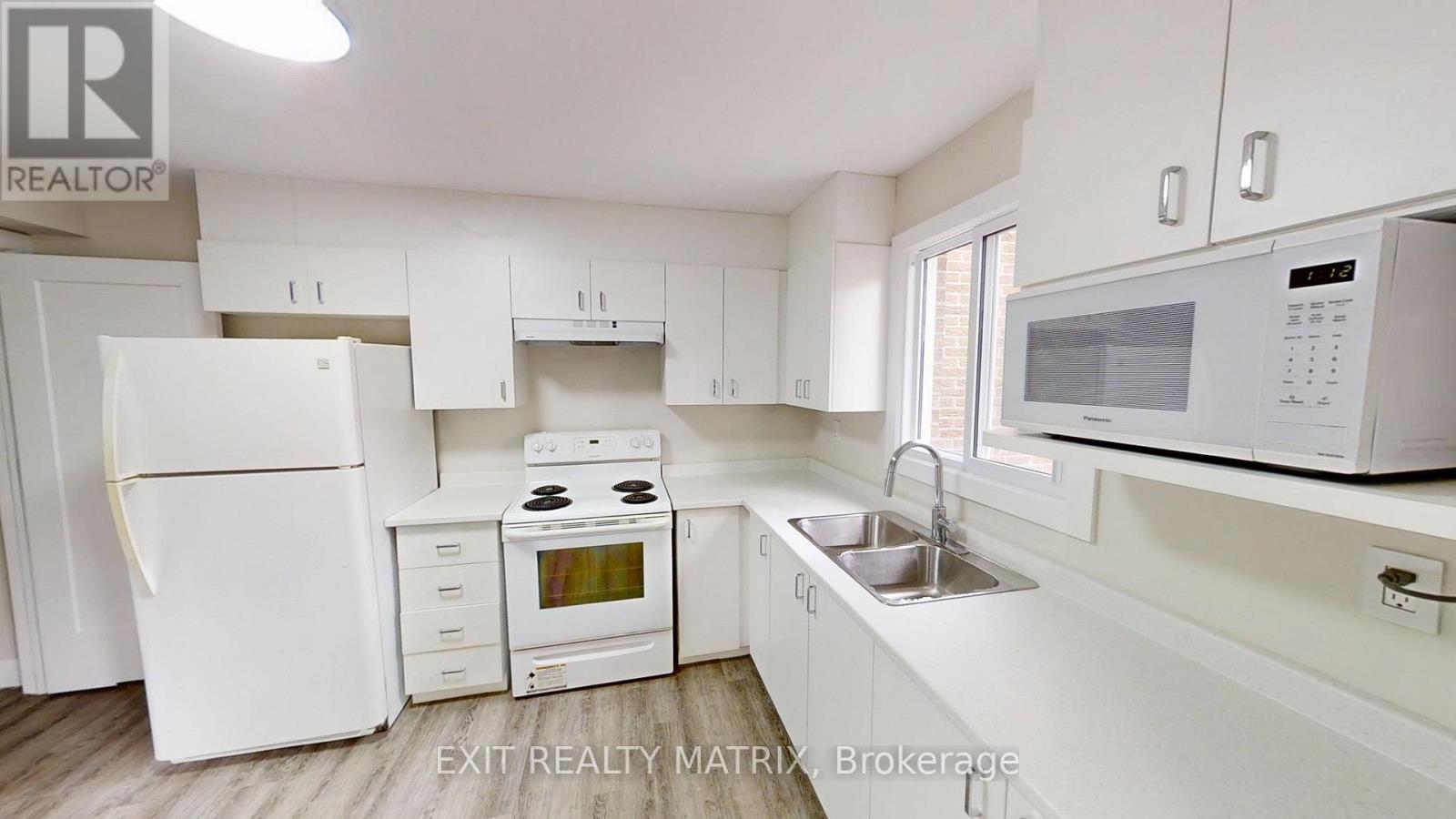 3217 Bannon Way, Ottawa, Ontario  K1T 1T2 - Photo 5 - X14084282