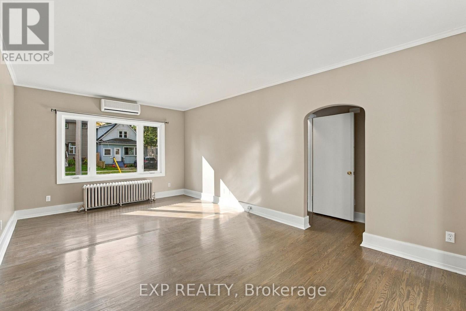 61 Princess Street, Fort Erie (Central), Ontario  L2A 1V8 - Photo 7 - X14084212