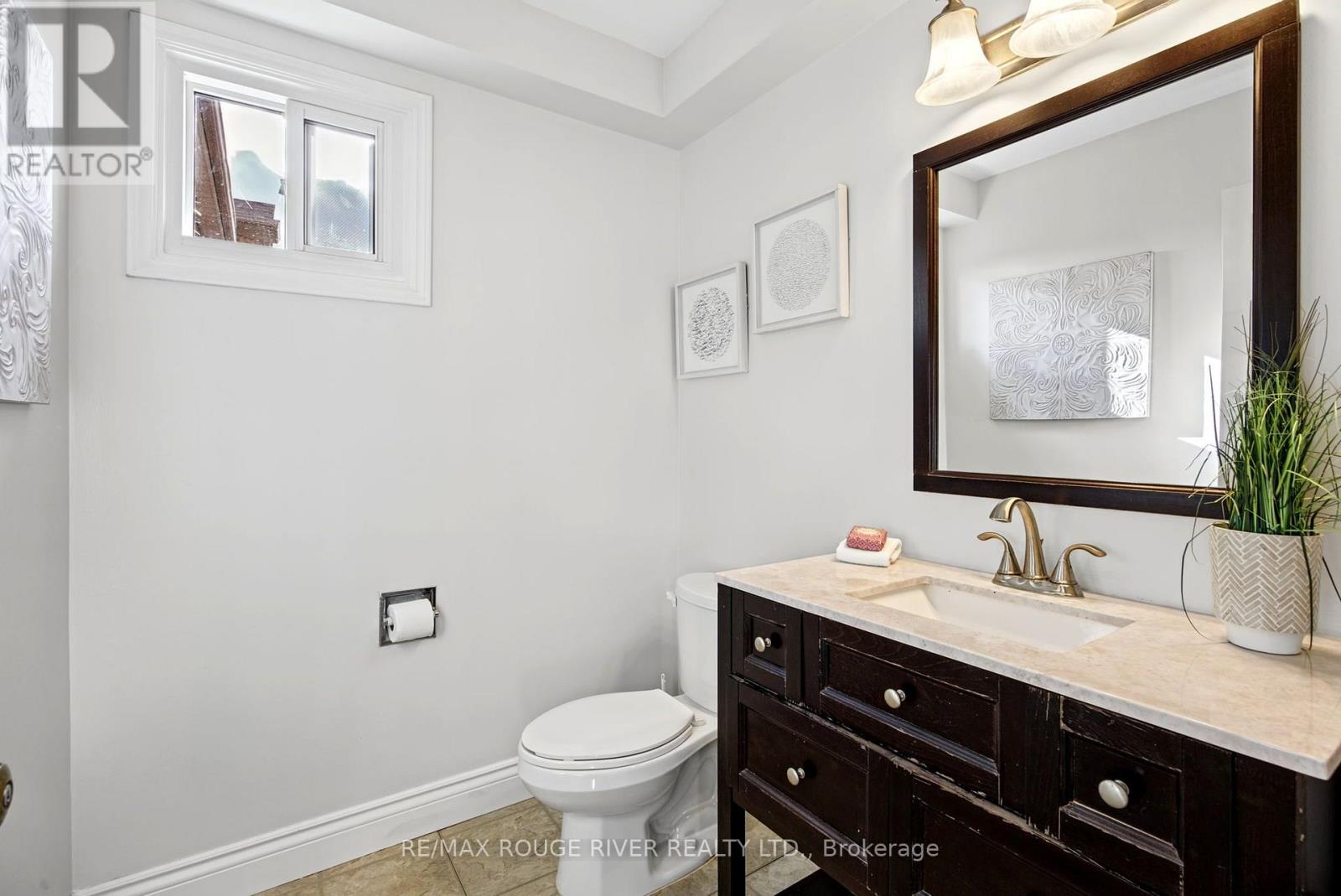 7 Greenview Court, Whitby, Ontario  L1N 8J2 - Photo 23 - E14084296