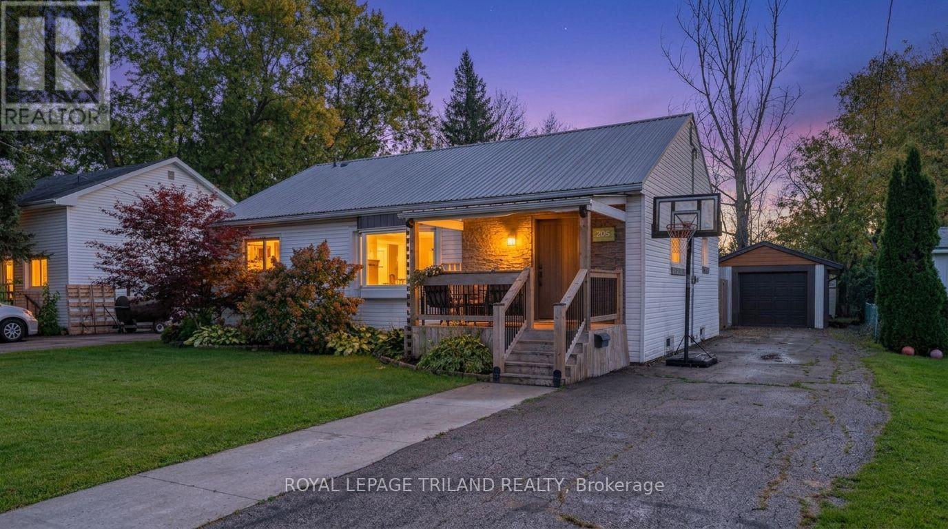 205 ERIE STREET, St. Thomas, Ontario