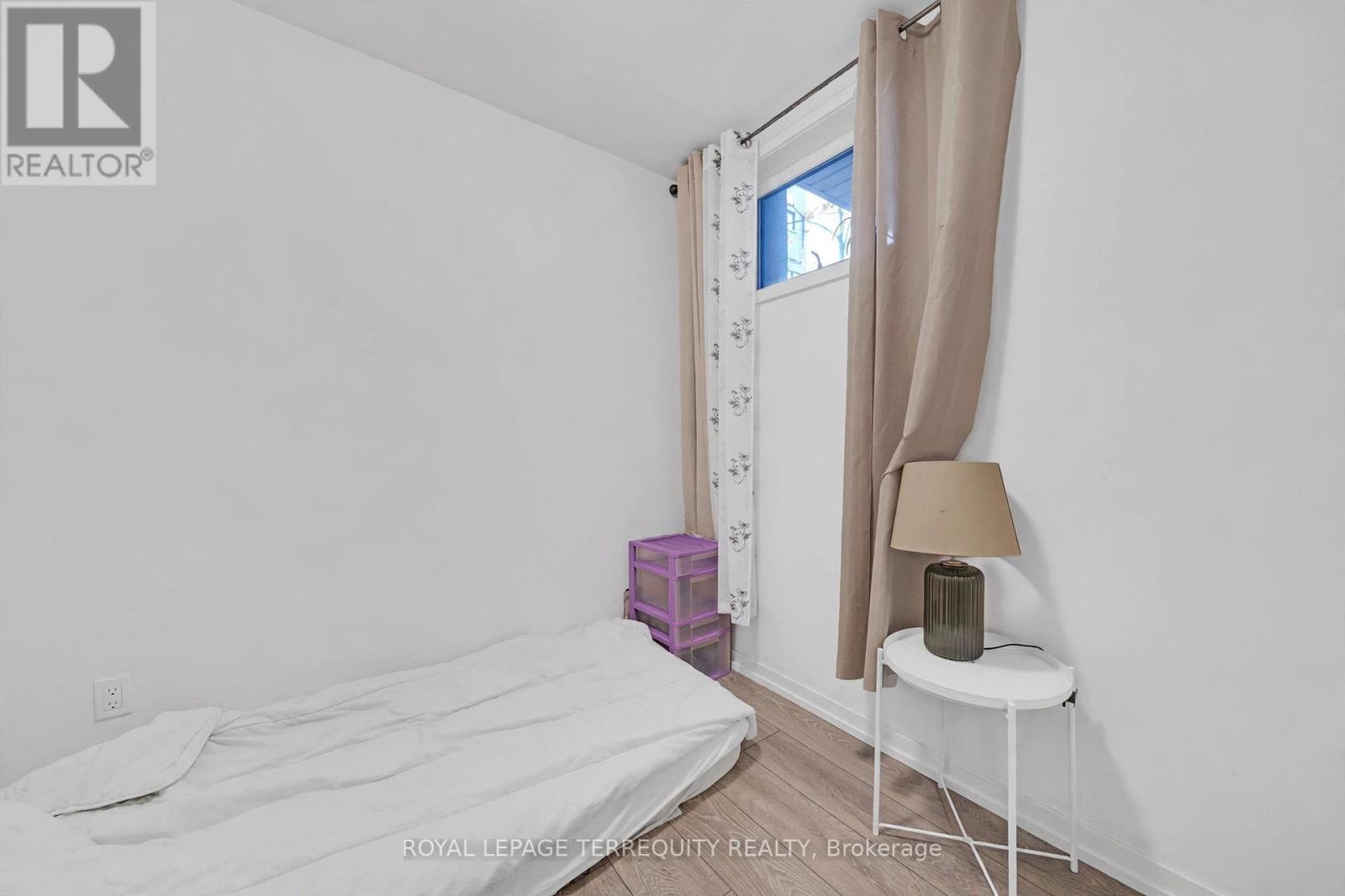23 - 22 Lytham Green Circle, Newmarket, Ontario  L3Y 0H4 - Photo 15 - N14084252