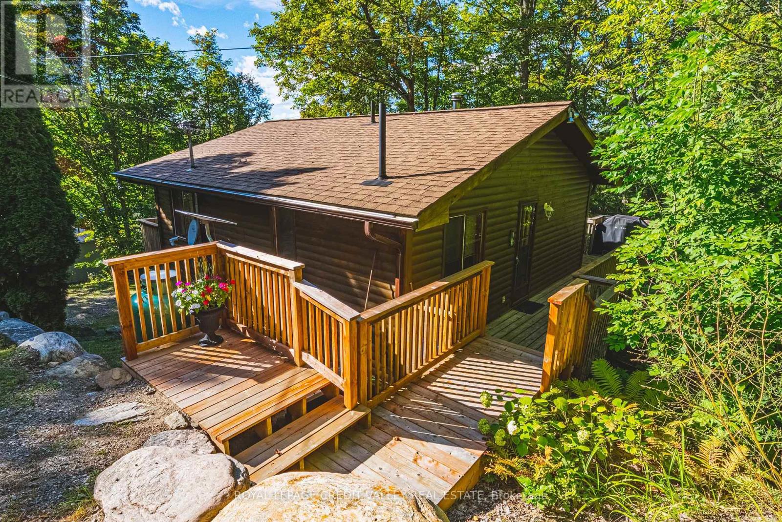 1064 Whiskey Jack Lane, Algonquin Highlands, Ontario  K0M 1J1 - Photo 2 - X13871444