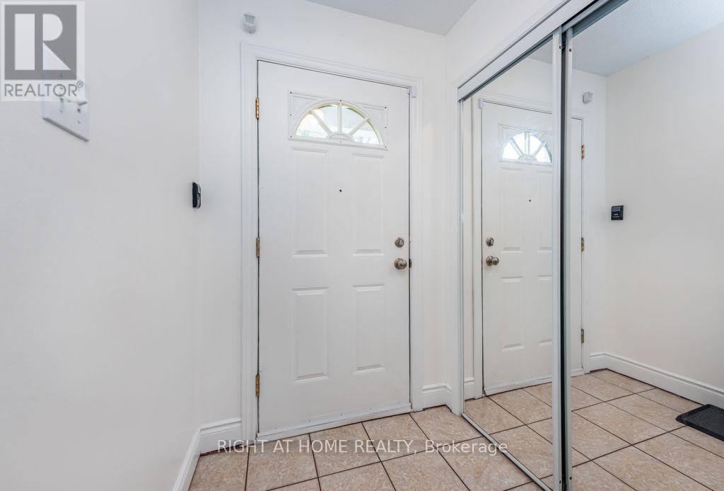 83 - 5958 Greensboro Drive S, Mississauga, Ontario  L5M 5Z9 - Photo 5 - W14084194