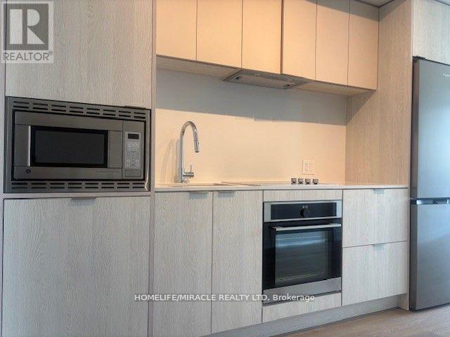 1116 - 3009 Novar Road, Mississauga, Ontario  L5B 1H7 - Photo 3 - W14084268