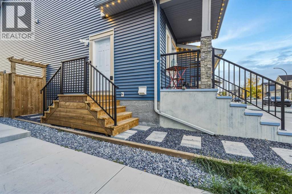 251 Creekside Way Sw, Calgary, Alberta T2X 4B9 - Photo 2 - A2349186