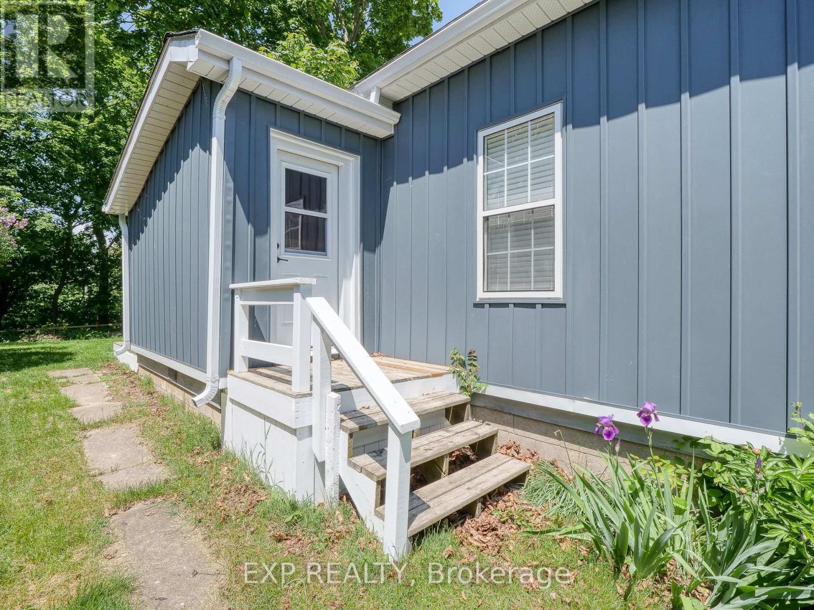 234 Cornell Drive, Central Elgin, Ontario N5L 1A5 - Photo 2 - X14084202