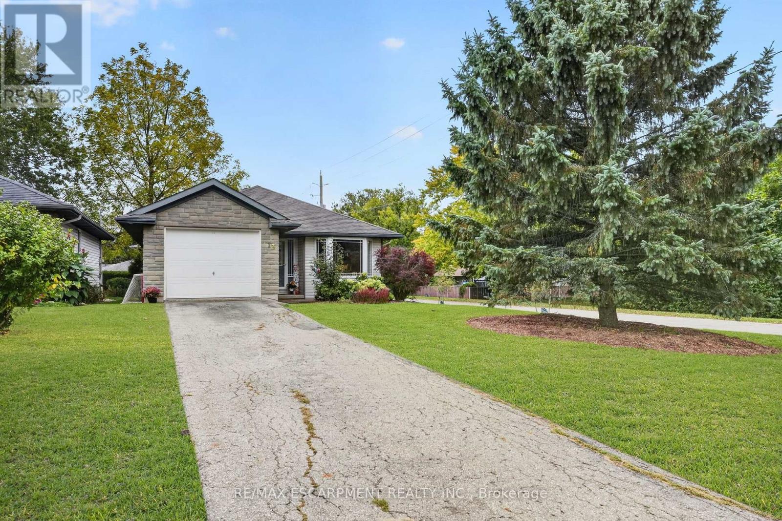 13 Barton Street, Haldimand, Ontario  N0A 1E0 - Photo 2 - X14084288