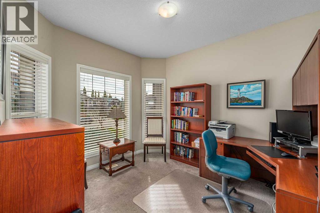 226 Tusslewood Terrace NW, Calgary, Alberta  T3L 2W5 - Photo 6 - A2351485