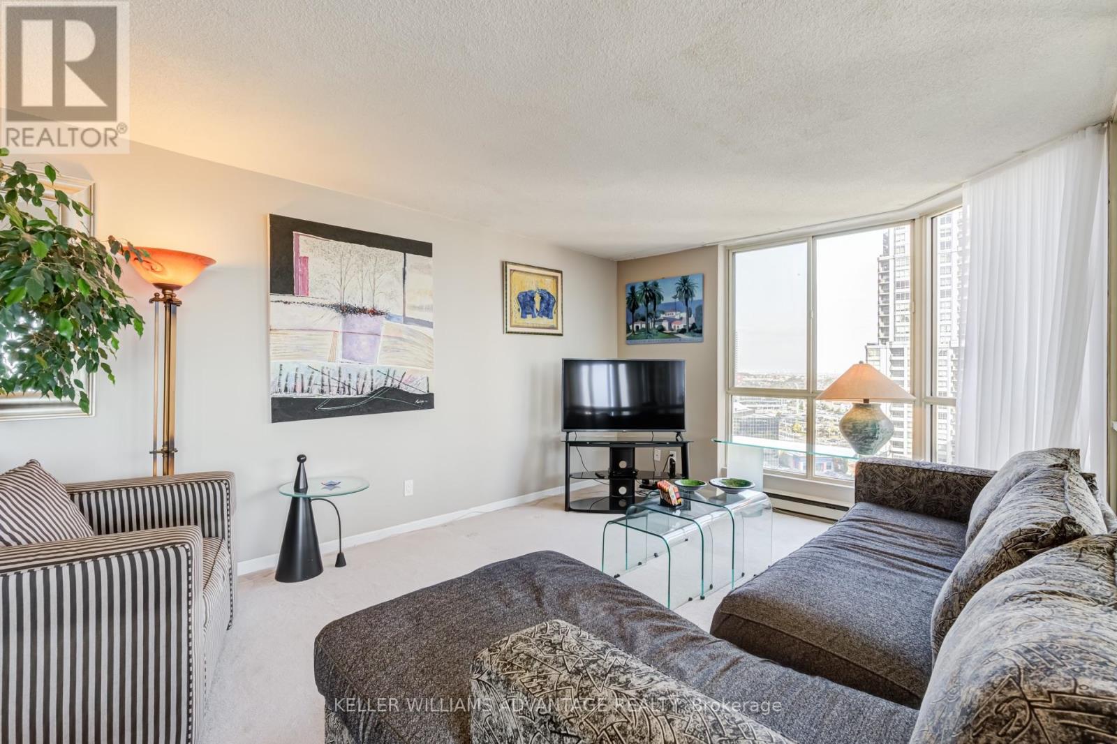 2210 - 55 Kingsbridge Garden Circle, Mississauga, Ontario L5R 1Y1 - Photo 13 - W14083228