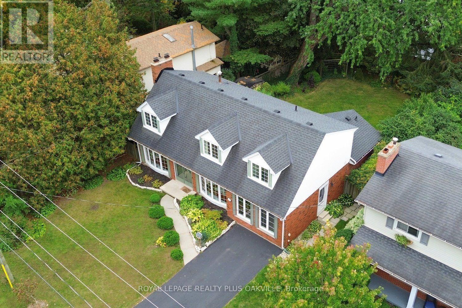 274 Belvenia Road, Burlington, Ontario  L7L 2G4 - Photo 5 - W13883838