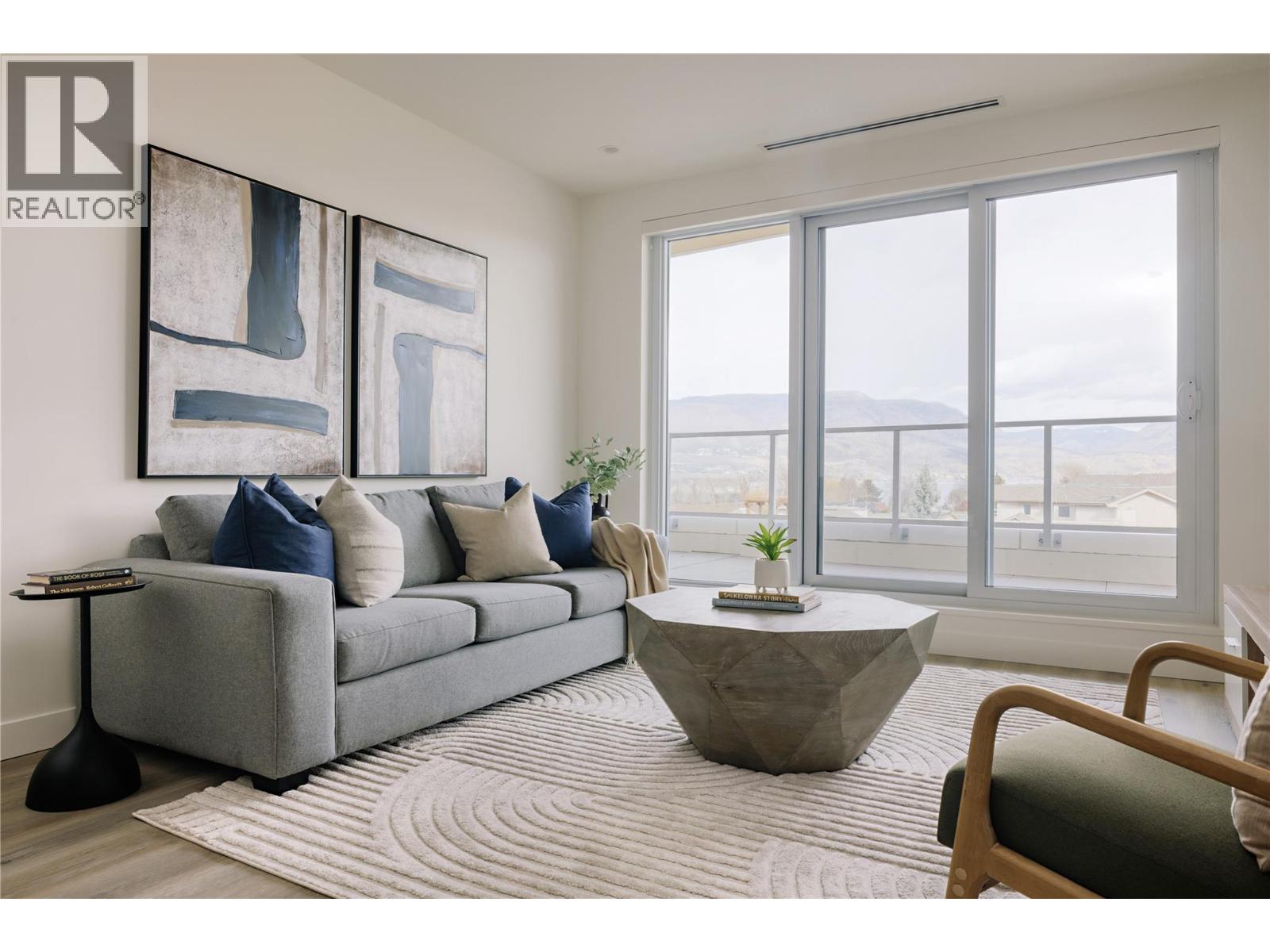 3300 Lakeshore Road Unit# 508