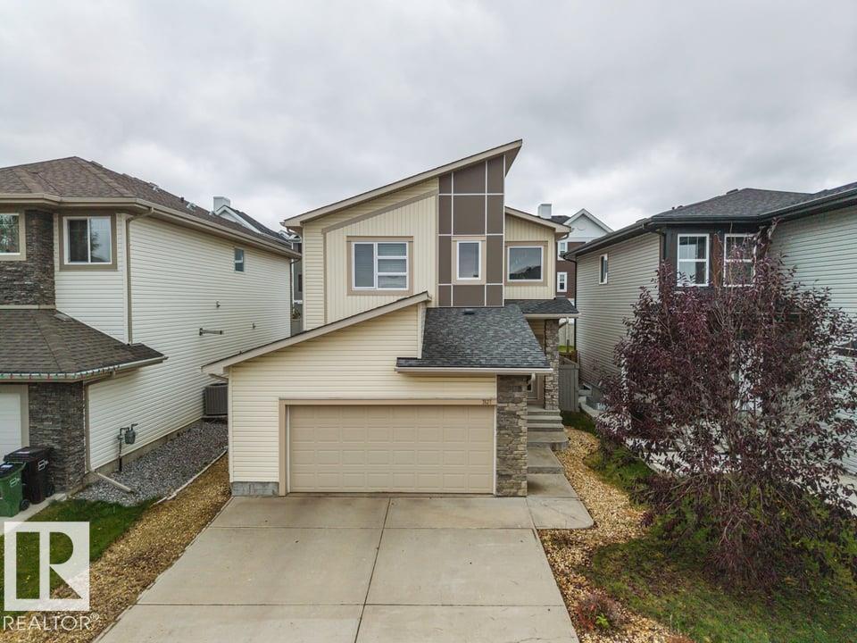 7627 181 AV NW