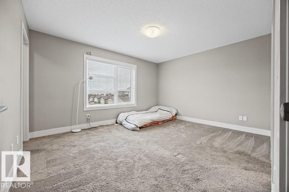 7627 181 AV NW