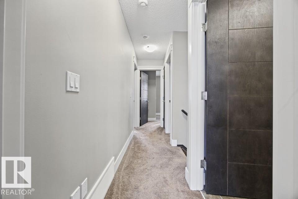 7627 181 AV NW