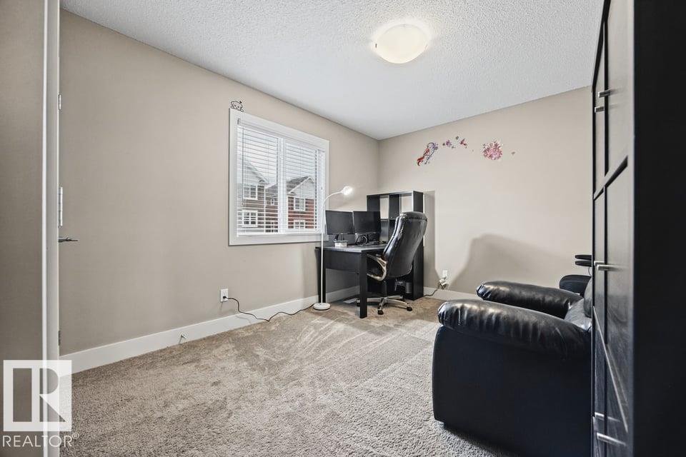 7627 181 AV NW