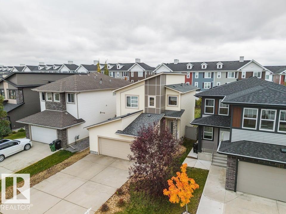 7627 181 AV NW