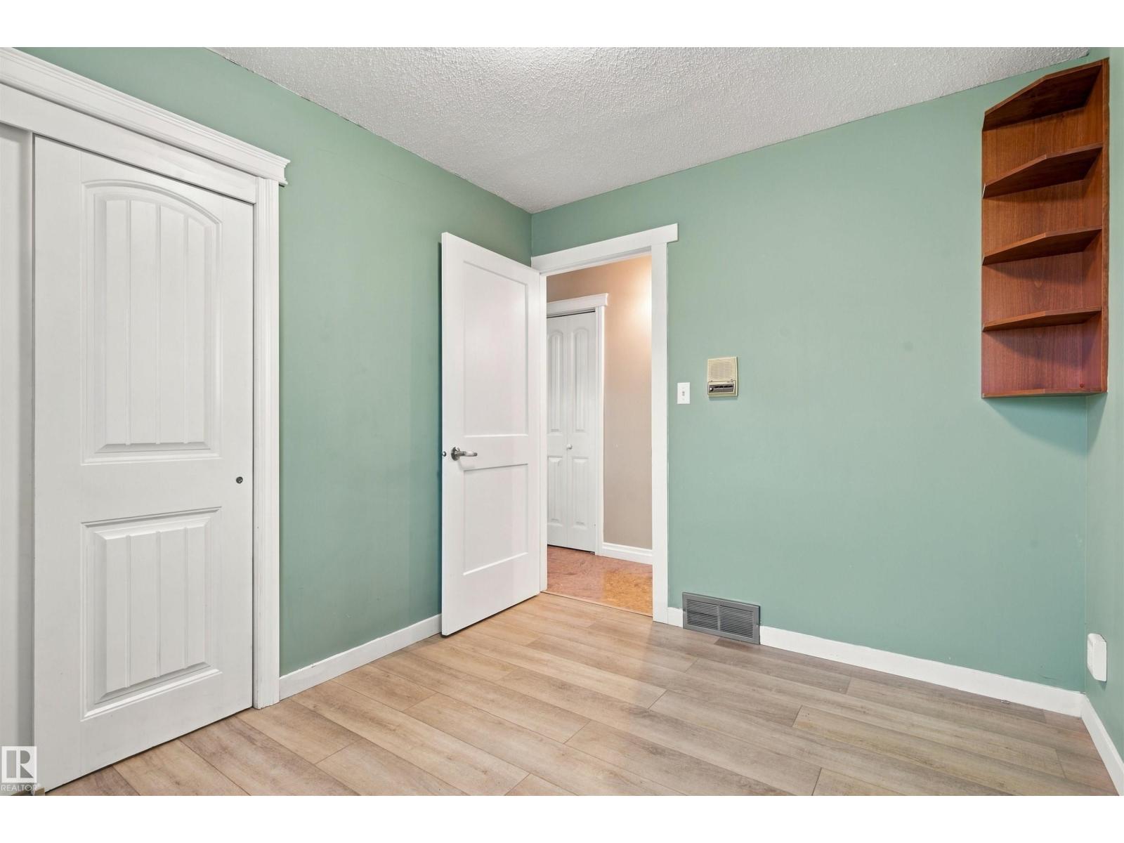3224 89 ST NW