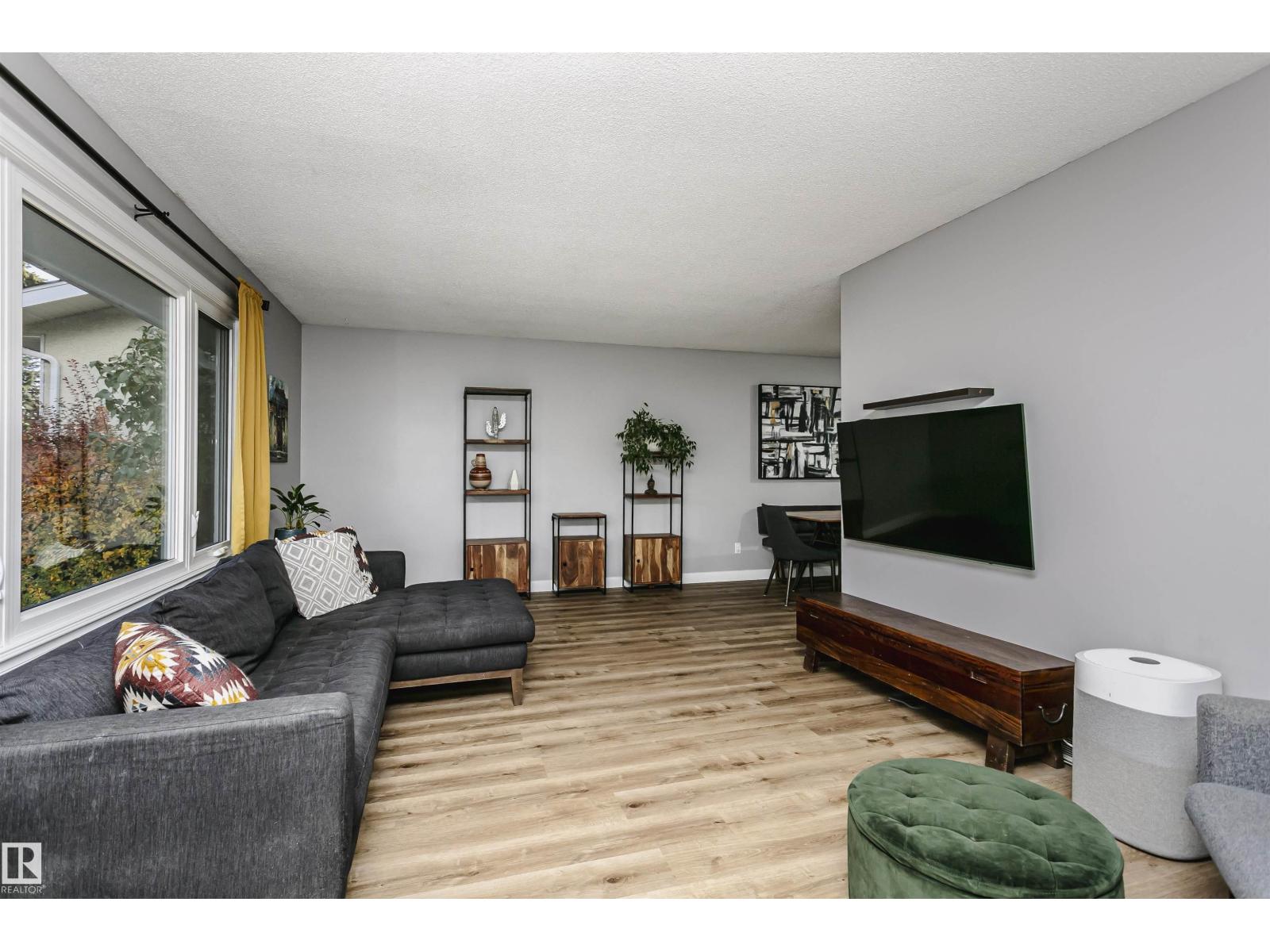 10435 35A AV NW