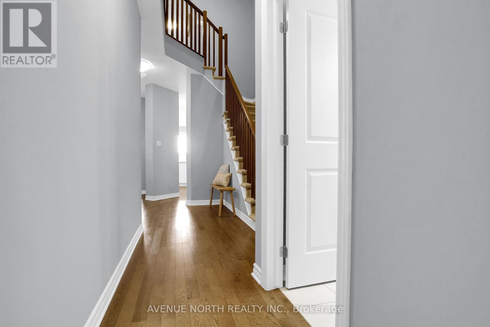 303 Wood Acres Grove, Ottawa, Ontario  K1T 0M5 - Photo 4 - X14084310