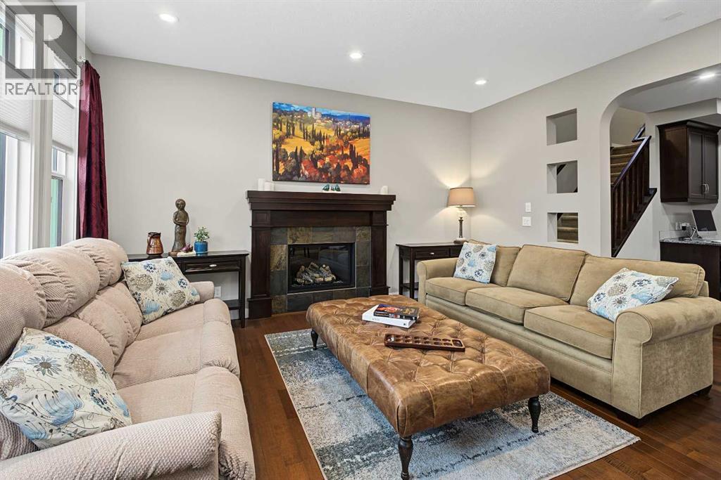 371 Evanspark Gardens NW