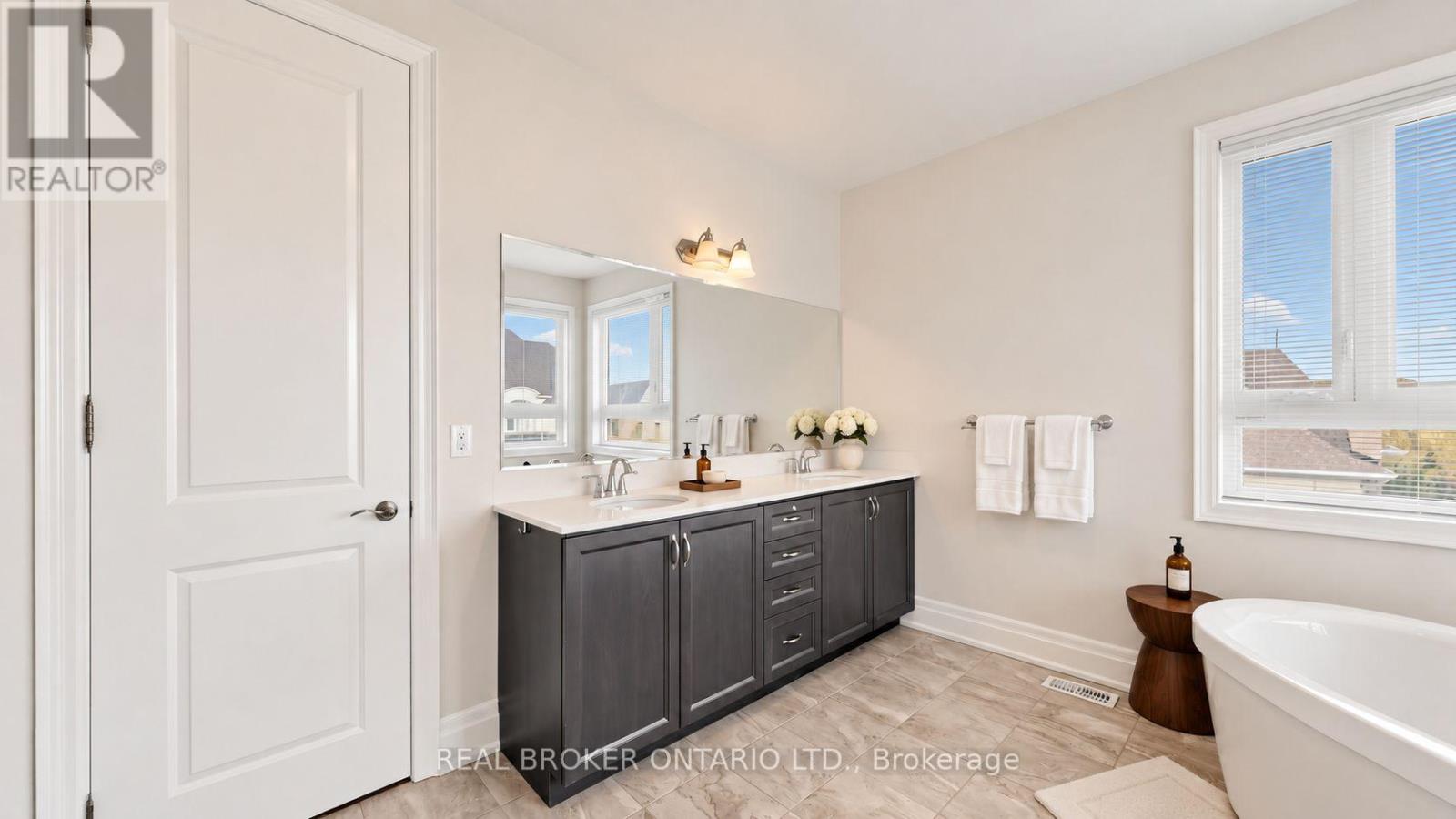 106 Via Romano Boulevard, Vaughan, Ontario  L6A 4X1 - Photo 18 - N14084338