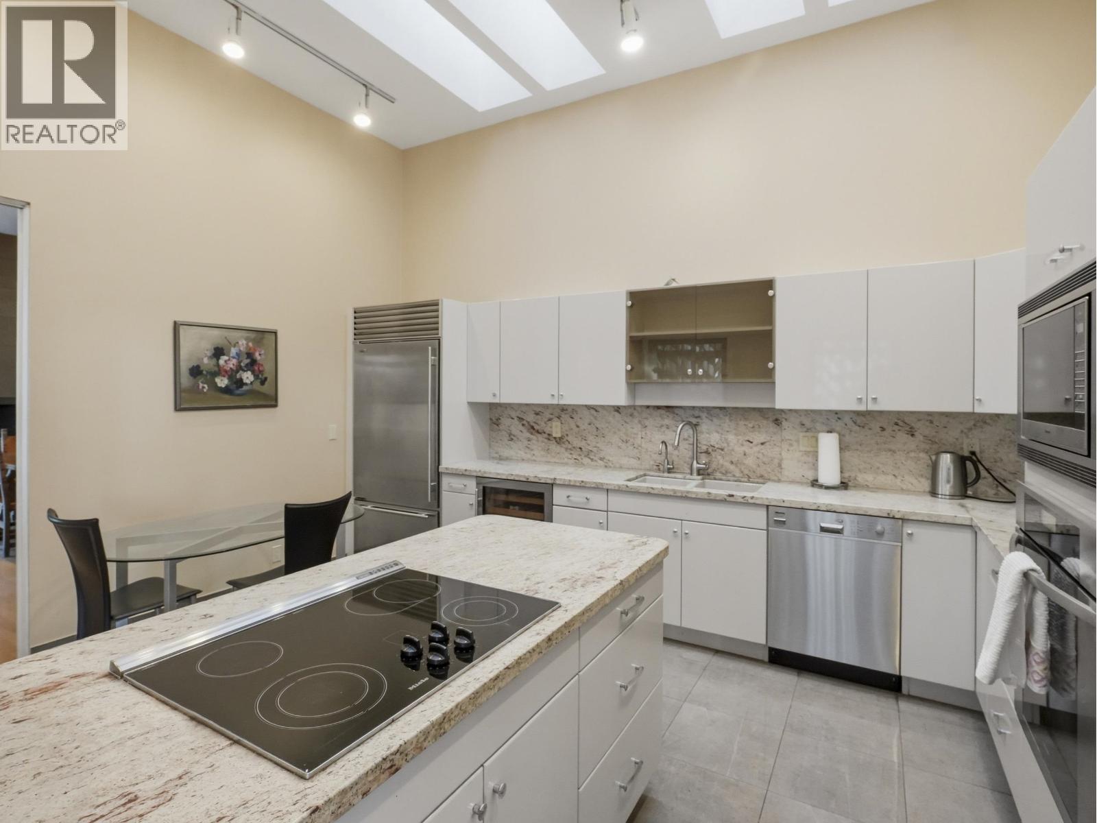 1439 Sandhurst Place, West Vancouver, British Columbia  V7X 2P4 - Photo 17 - R3175886