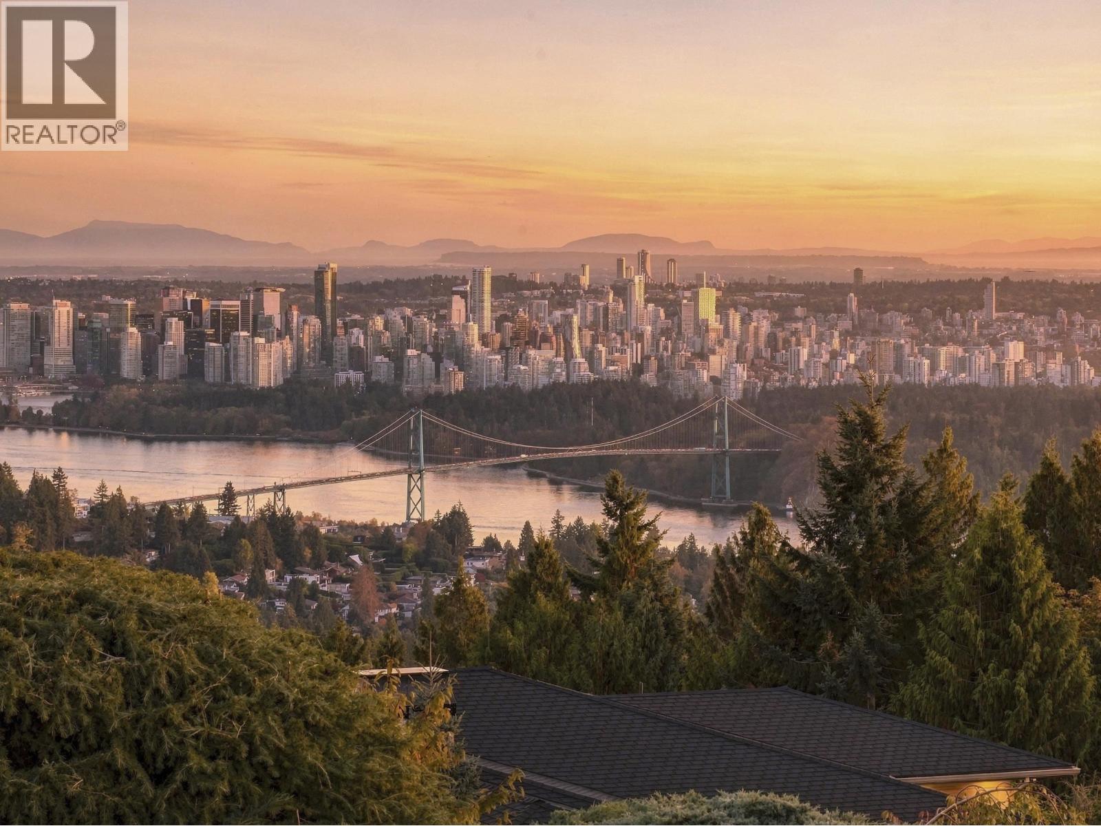 1439 Sandhurst Place, West Vancouver, British Columbia  V7X 2P4 - Photo 7 - R3175886