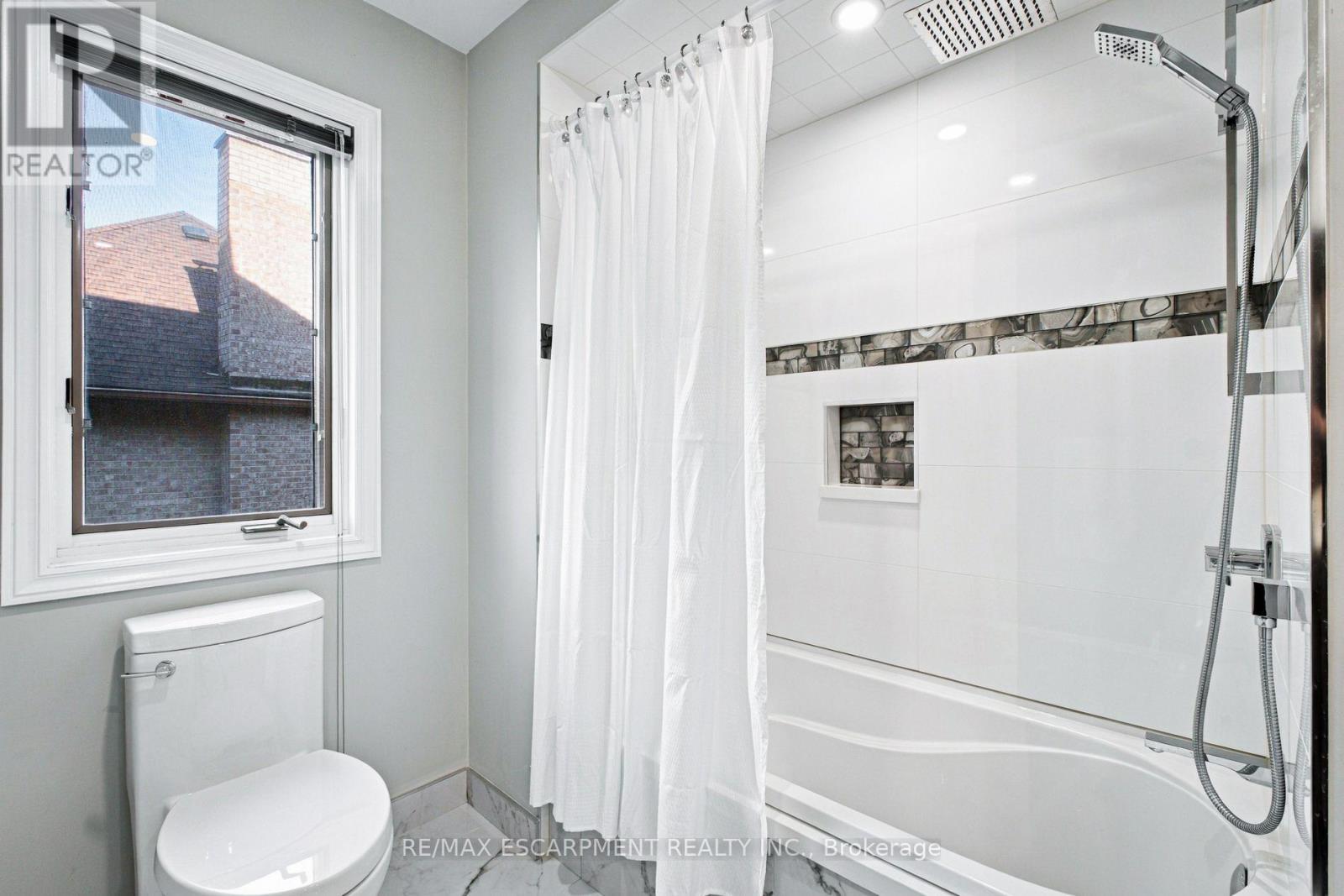 2026 Mississauga Road, Mississauga, Ontario L5H 2K6 - Photo 32 - W14084364