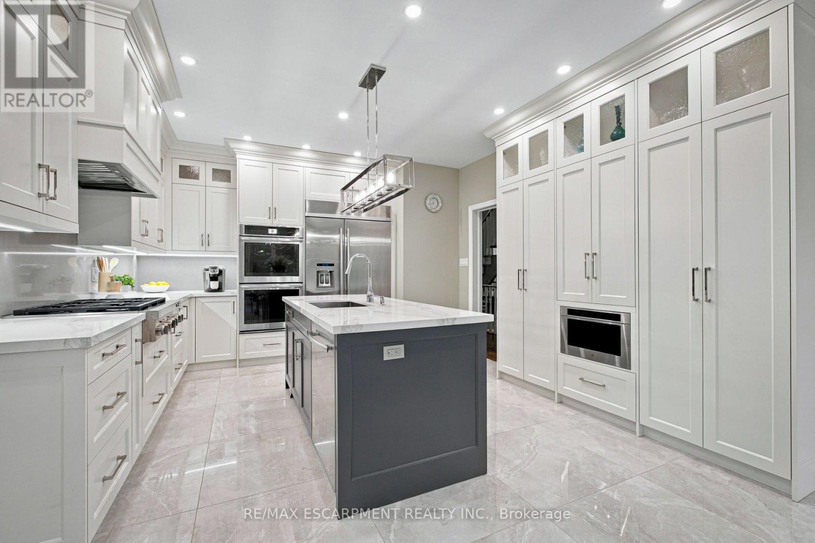 2026 Mississauga Road, Mississauga, Ontario L5H 2K6 - Photo 8 - W14084364