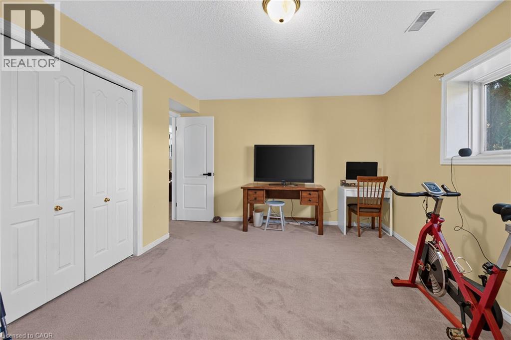 37 Glenhollow Drive, Hamilton, Ontario  L8J 3R8 - Photo 34 - 40871754