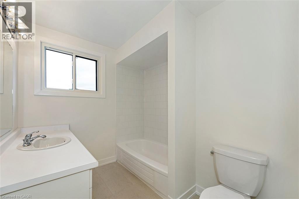 20 Anna Capri Drive Unit# 3, Hamilton, Ontario  L8W 1M6 - Photo 21 - 40871795